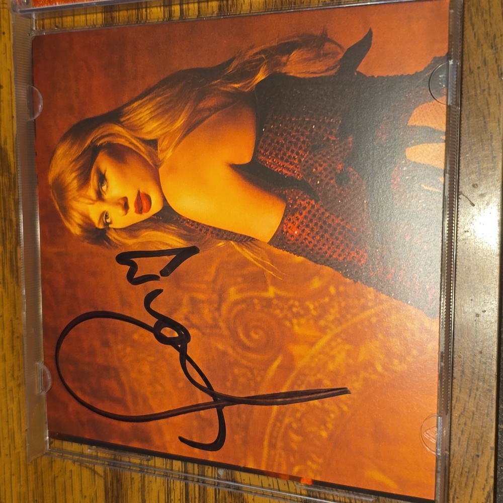 Signed Taylor Swift Life Of A Showgirl Cd